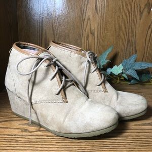 Maypole wedge booties suede lace ups plaid inside